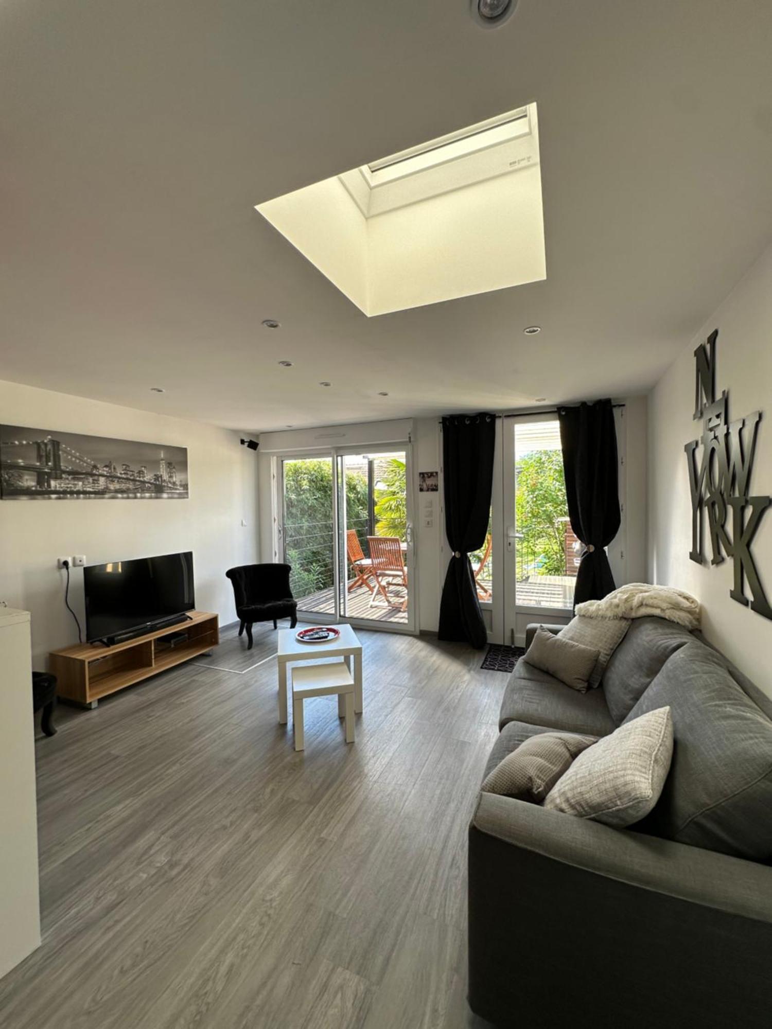 La Victoria - Charmante Maison En Centre - Gare - Jardin Holiday home *