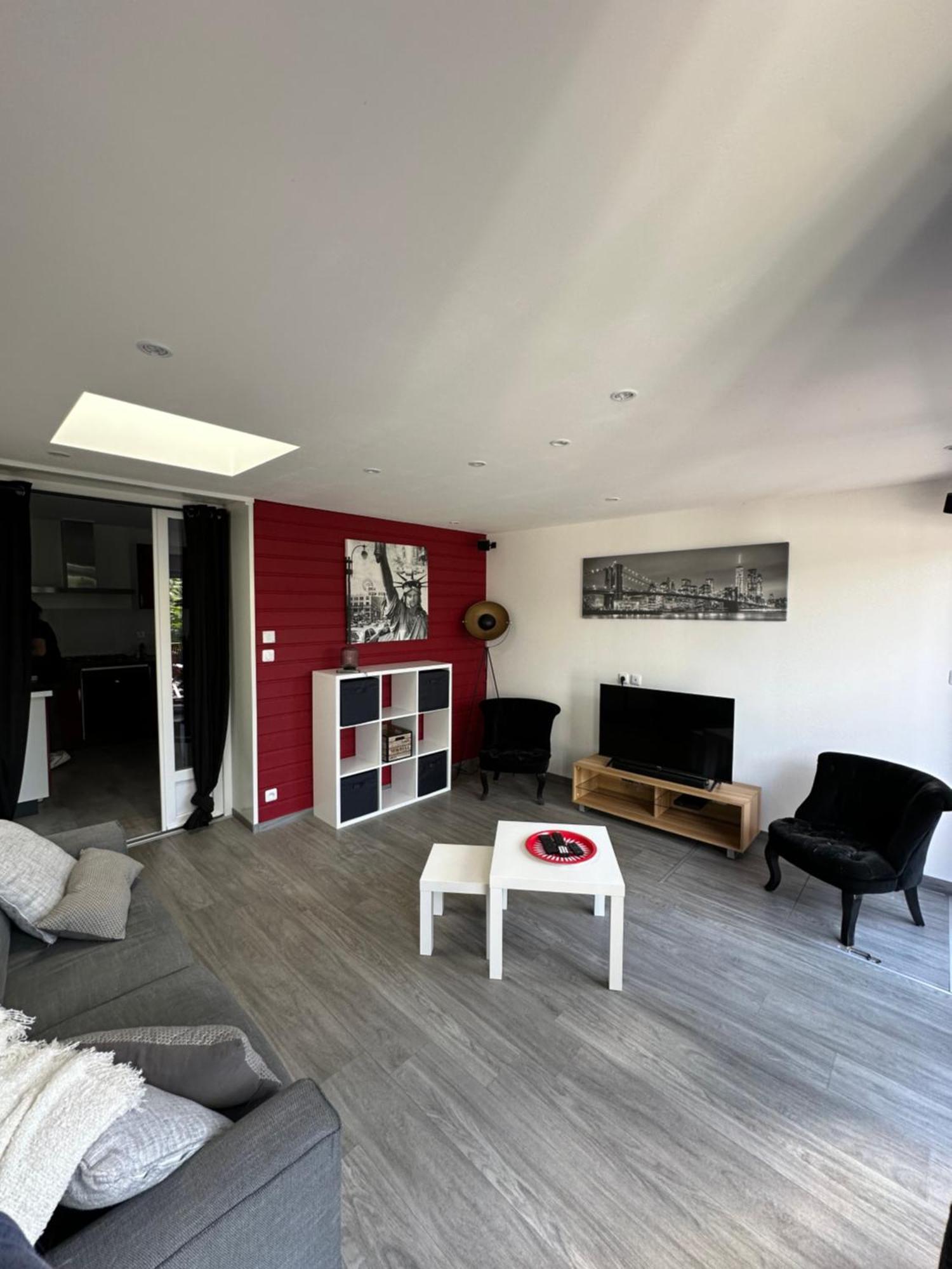 Holiday home La Victoria - Charmante Maison En Centre - Gare - Jardin
